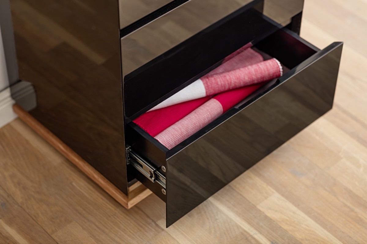 Έπιπλα σαλονιού, τραπεζαρίας, κρεβατοκάμαρας Wallpapershop.gr