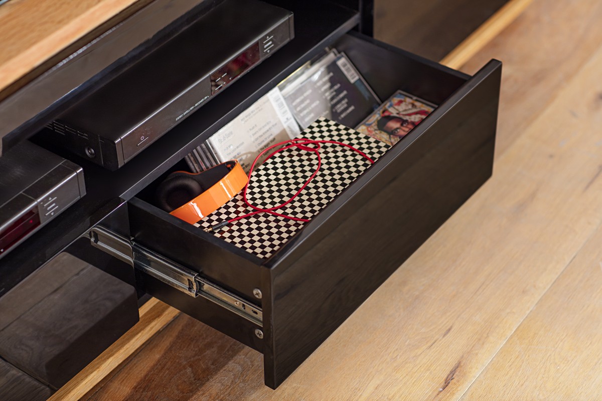 Έπιπλα σαλονιού, τραπεζαρίας, κρεβατοκάμαρας Wallpapershop.gr